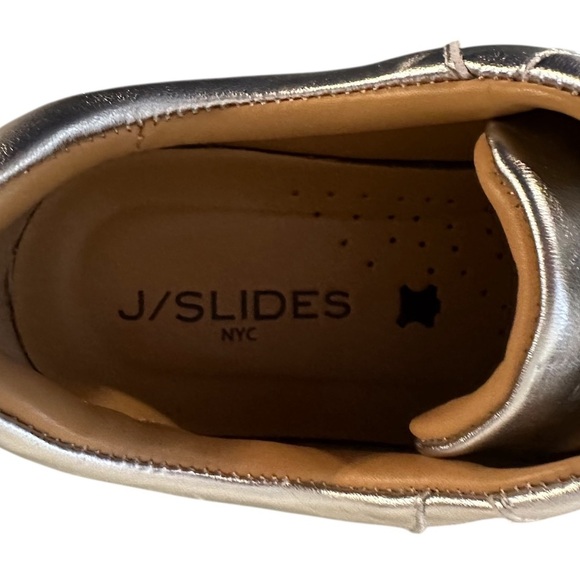 J SLIDES Women’s Leather Silver Round Toe Platform Sneaker Sz 8.5 - Picture 7 of 7